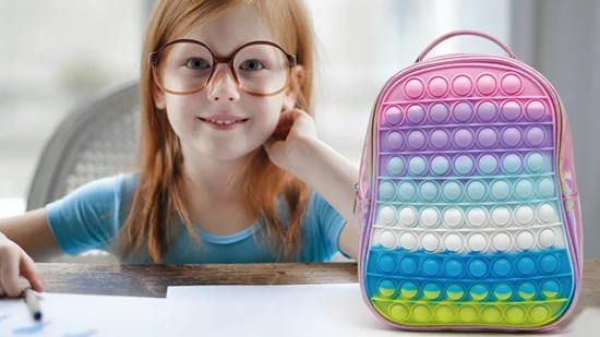Nouveau Design arc-en-ciel Silicone soulager le Stress sacs d'école Mini sac à dos fermeture éclair Pops sac à dos pour les filles