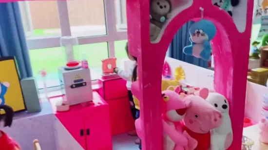 Maison de poupée en bois pour enfants jouant un rôle de jouets éducatifs de la maternelle98xz